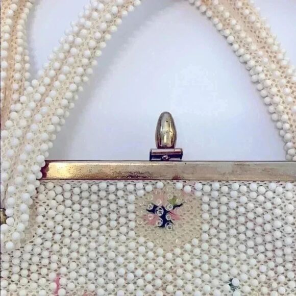 Vintage Corde Bead Handbag  - Picture 5 of 9